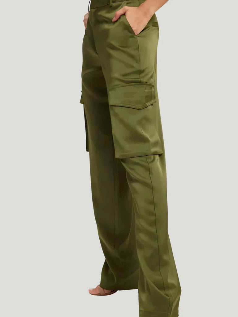 GOOD AMERICAN Washed Satin Cargo Pants