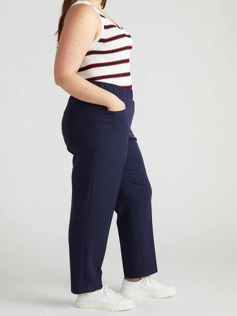 Universal Standard Go-Stretch Pant